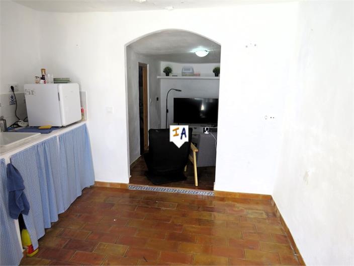 Image No.3-1 Bed House for sale