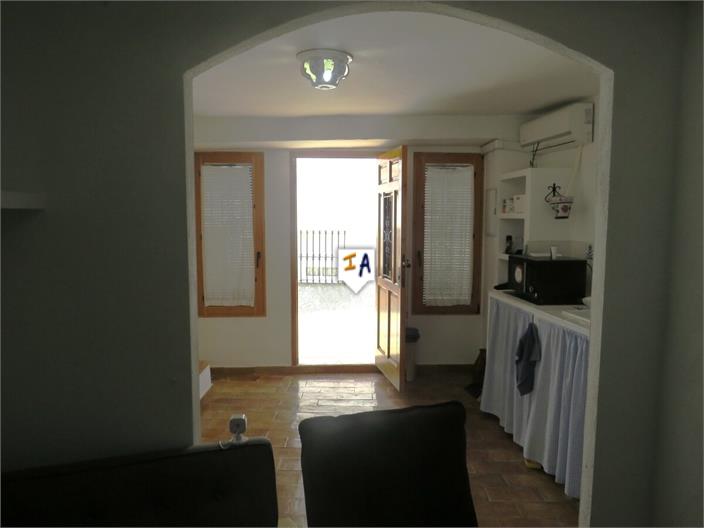 Image No.4-1 Bed House for sale