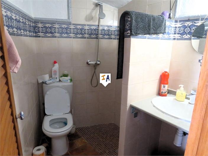 Image No.5-1 Bed House for sale