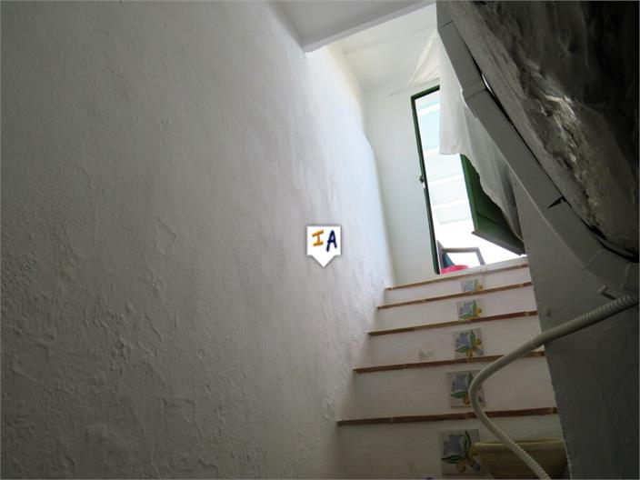 Image No.9-1 Bed House for sale