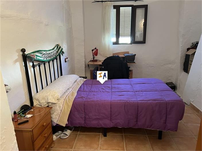 Image No.13-3 Bed House for sale