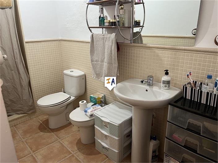 Image No.9-3 Bed House for sale