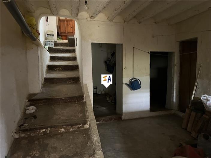 Image No.14-4 Bed House for sale