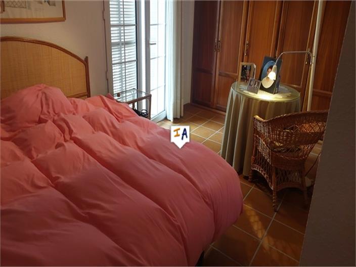 Image No.12-5 Bed Villa for sale