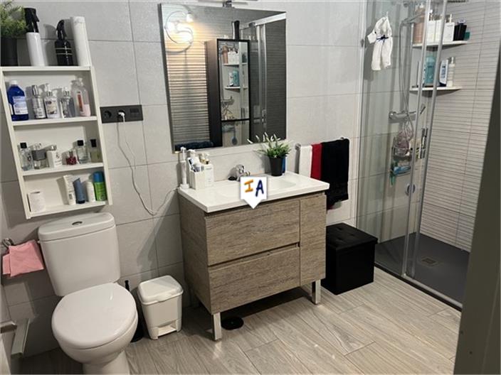 Image No.10-5 Bed House for sale