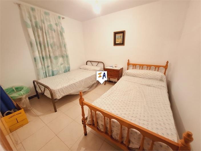 Image No.7-2 Bed House for sale