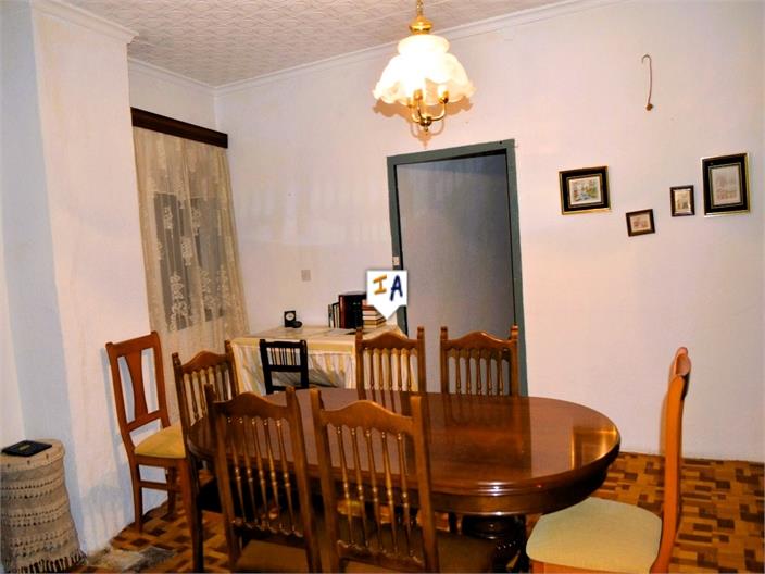 Image No.9-9 Bed House for sale