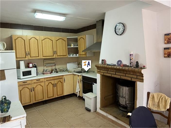 Image No.4-2 Bed Farmhouse for sale