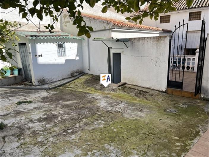 Image No.16-5 Bed House for sale