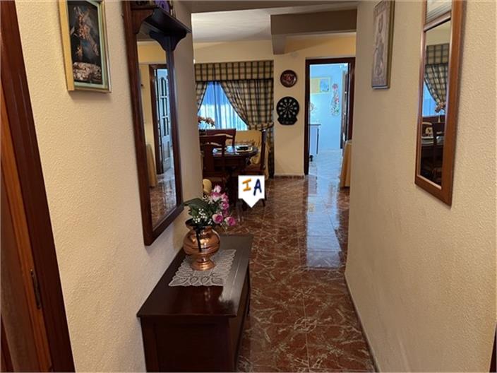 Image No.7-3 Bed House for sale