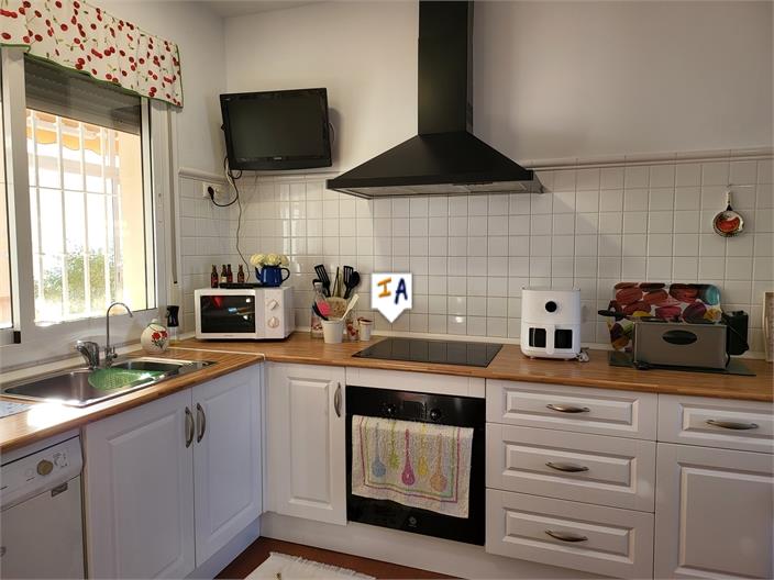 Image No.11-3 Bed House for sale