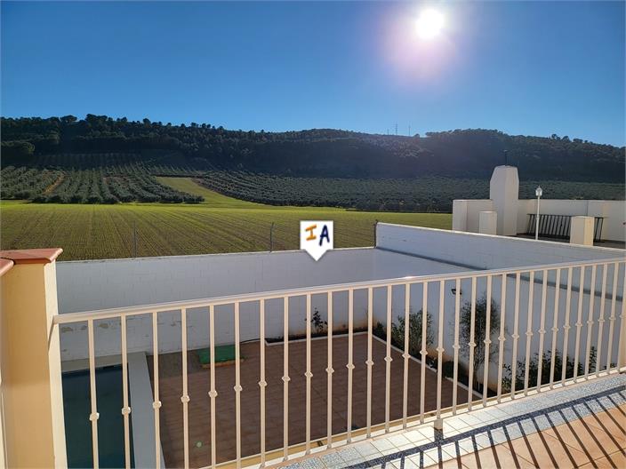 Image No.3-3 Bed House for sale