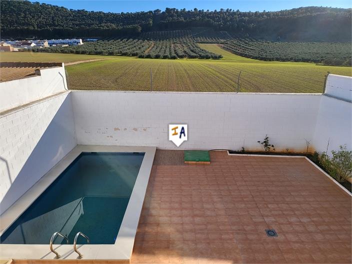 Image No.7-3 Bed House for sale