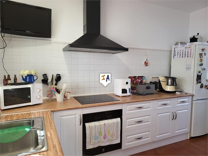 Image No.10-3 Bed House for sale