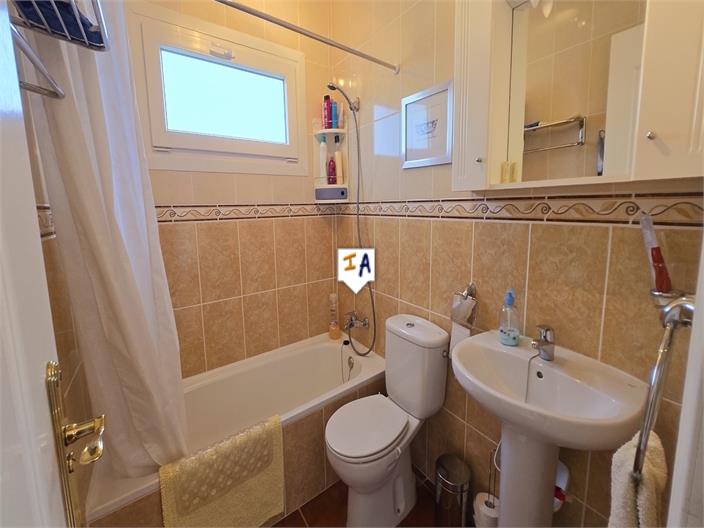 Image No.12-4 Bed Villa for sale