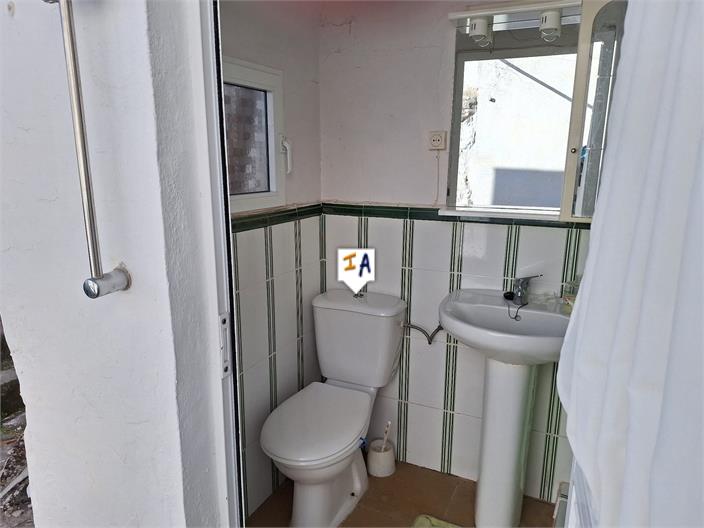 Image No.9-2 Bed House for sale