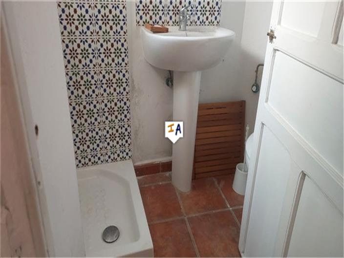 Image No.11-5 Bed House for sale