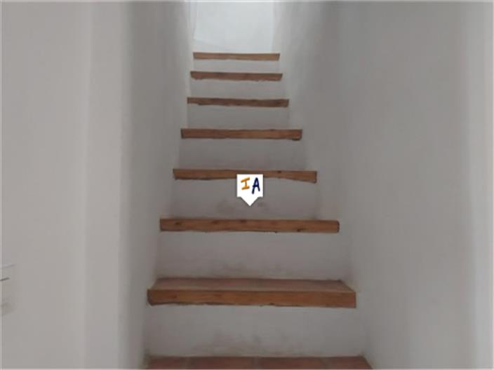 Image No.16-5 Bed House for sale