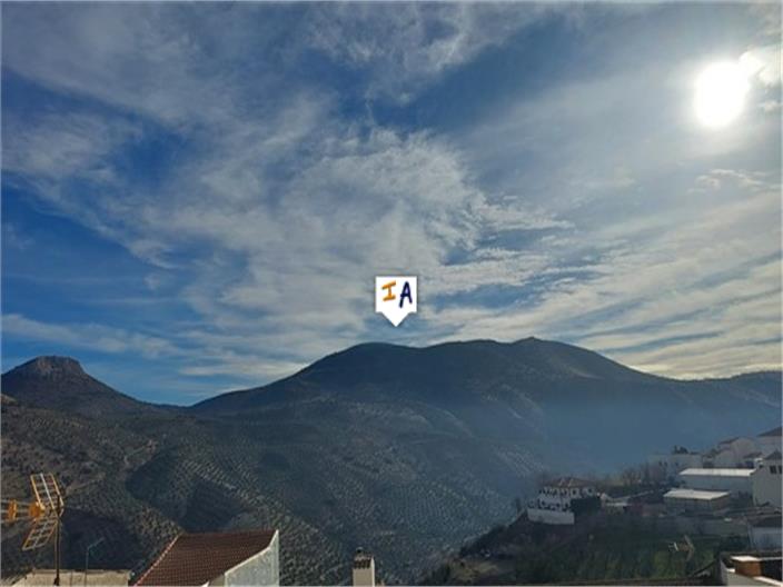 Image No.17-5 Bed House for sale