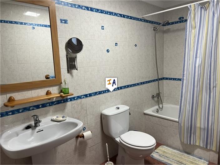 Image No.10-3 Bed Property for sale