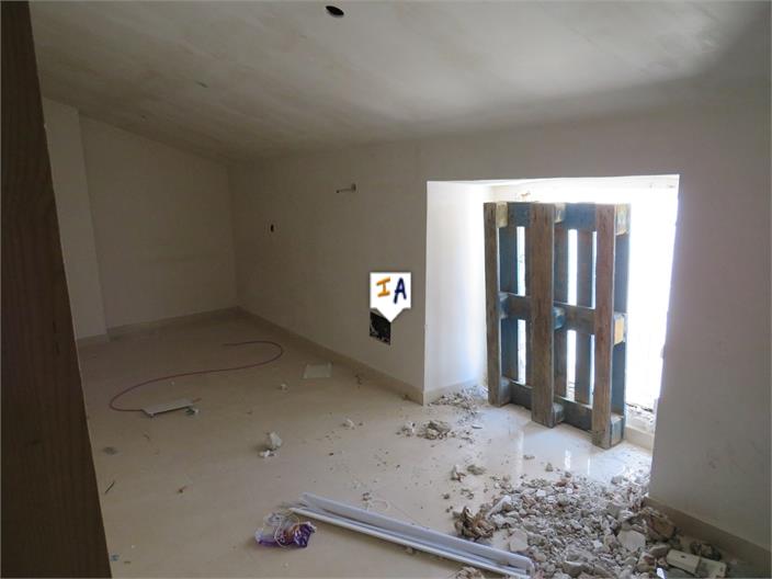 Image No.9-3 Bed House for sale