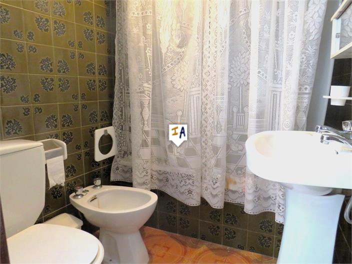 Image No.14-5 Bed House for sale