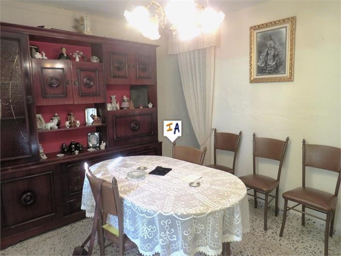 Image No.4-5 Bed House for sale