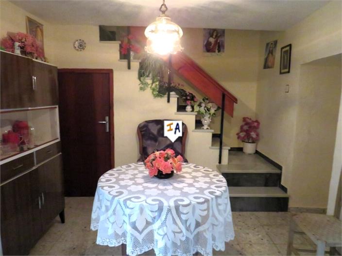 Image No.6-5 Bed House for sale