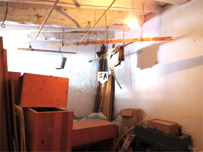 Image No.10-5 Bed House for sale