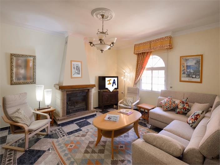 Image No.5-6 Bed House for sale