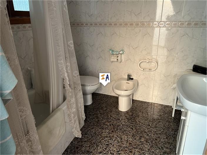 Image No.12-Maison de 4 chambres à vendre à Castillo de Locubín