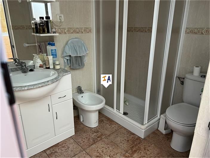 Image No.8-Maison de 4 chambres à vendre à Castillo de Locubín