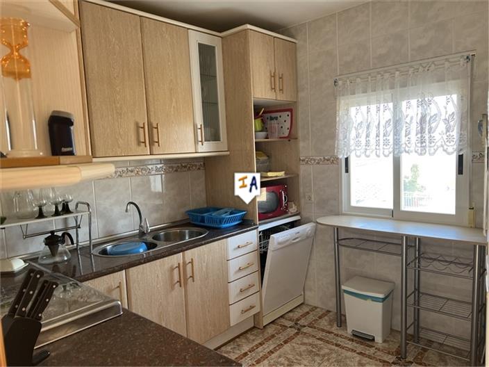 Image No.5-3 Bed House for sale