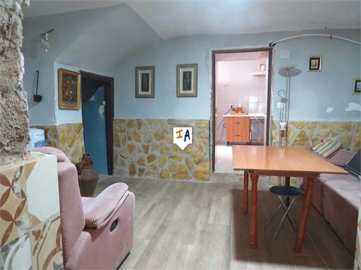 Image No.11-5 Bed House for sale