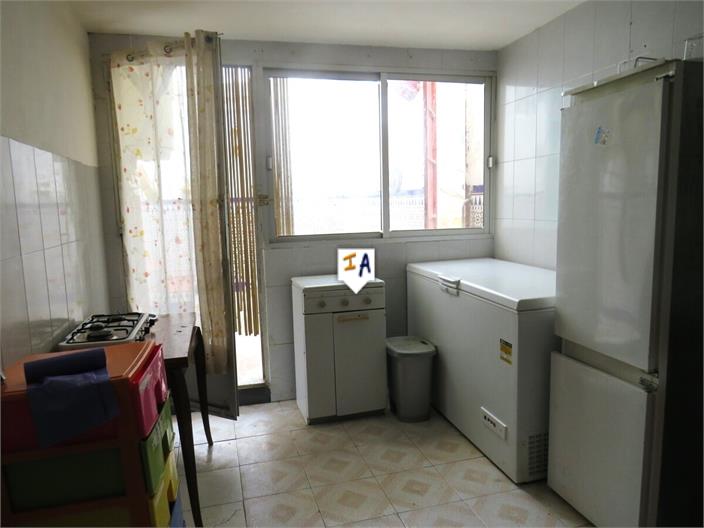 Image No.12-5 Bed House for sale