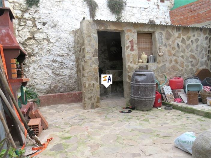 Image No.15-5 Bed House for sale