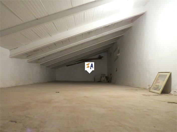 Image No.3-5 Bed House for sale