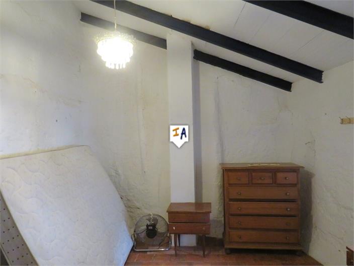 Image No.4-5 Bed House for sale