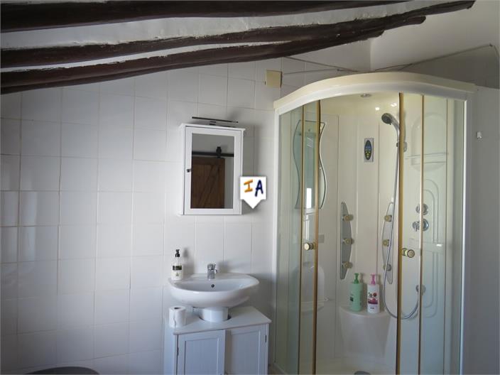 Image No.9-1 Bed House for sale