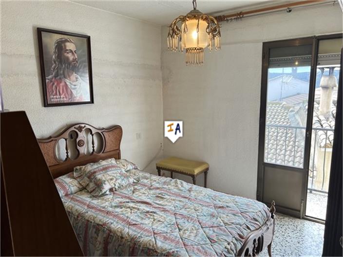 Image No.7-3 Bed House for sale