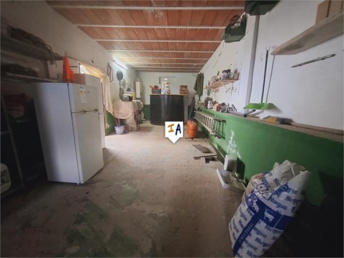 Image No.16-4 Bed House for sale