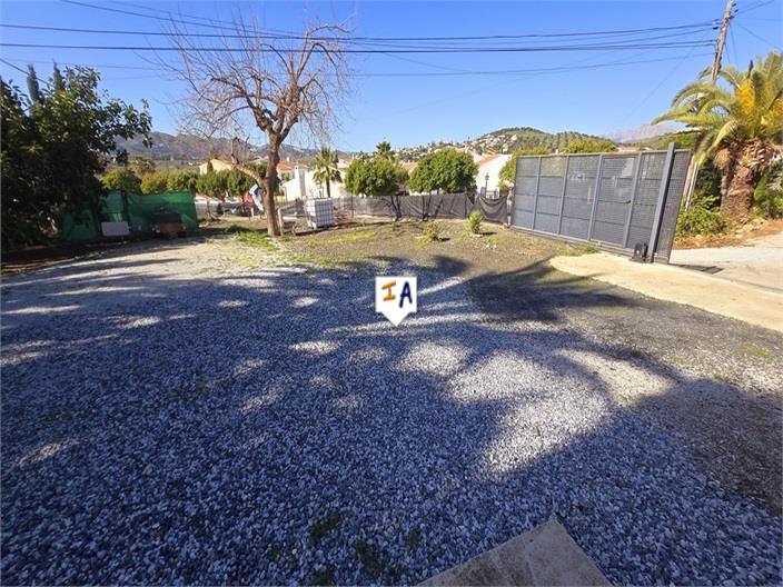 Image No.17-4 Bed House for sale