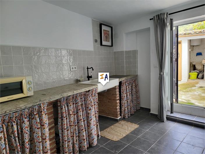 Image No.4-2 Bed House for sale