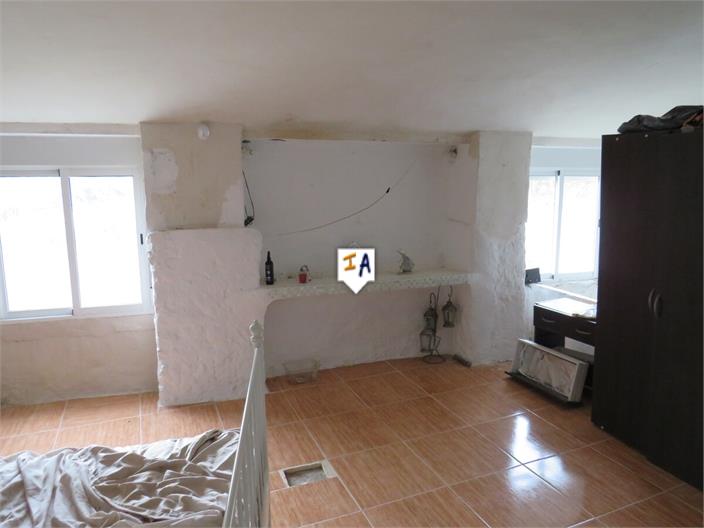 Image No.12-2 Bed Farmhouse for sale