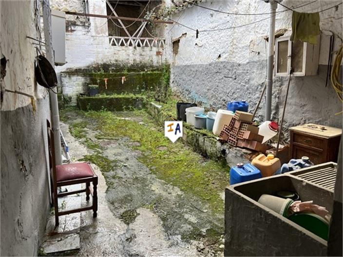 Image No.10-5 Bed House for sale