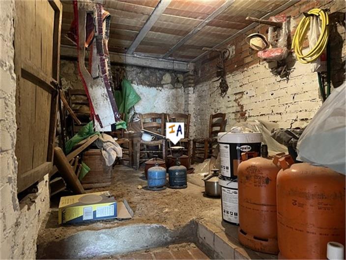 Image No.12-4 Bed House for sale