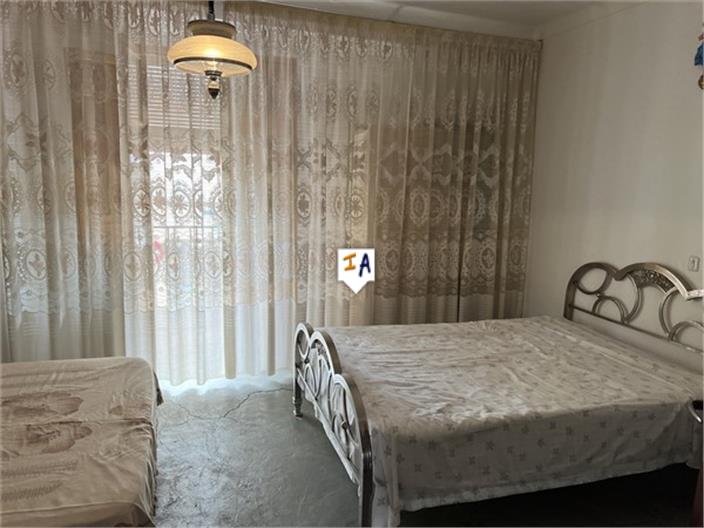 Image No.14-4 Bed House for sale