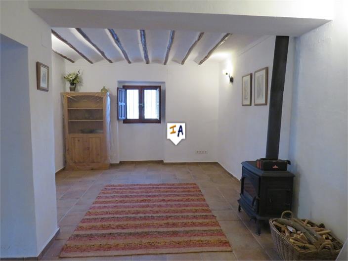 Image No.12-3 Bed Farmhouse for sale