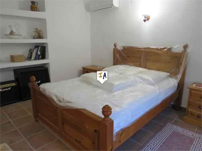 Image No.15-3 Bed Farmhouse for sale