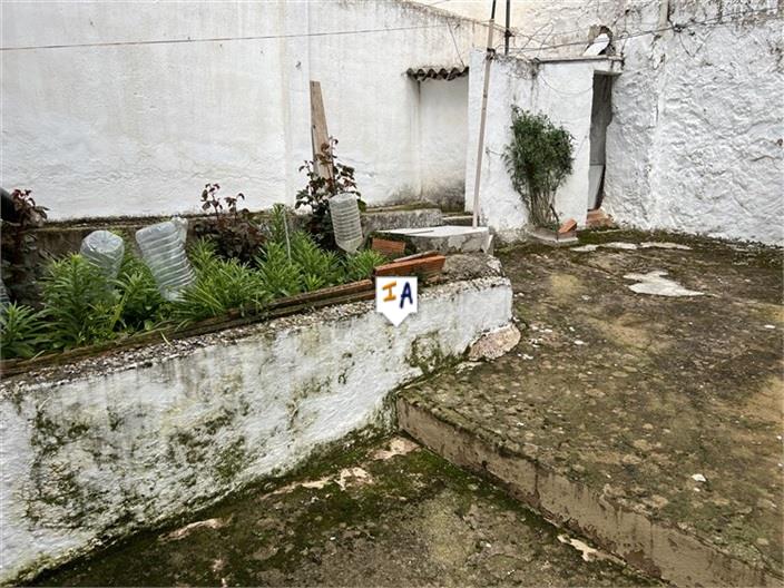 Image No.9-4 Bed House for sale